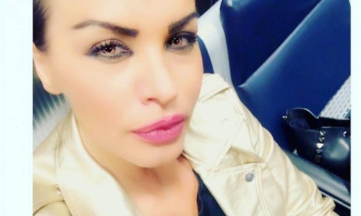 Η Νίνα Λοτσάρη επιστρέφει στην Ελλάδα