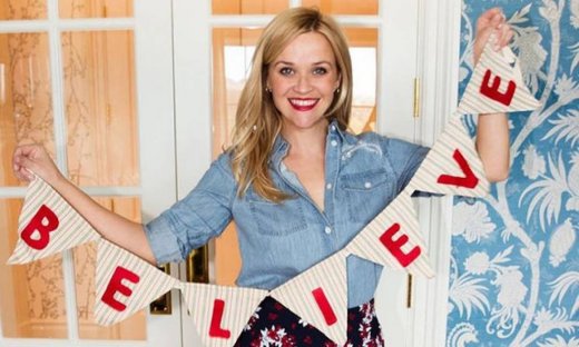 Reese Witherspoon: Η σταρ που απολαμβάνει τα Χριστούγεννα περισσότερο απ’ όλους (pics)