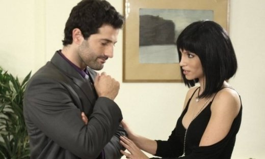 Μαρία η άσχημη: Η Μαρία λέει στην Τζίνα πως σκοπεύει να φύγει από την Ecomoda