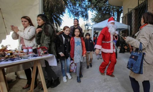 Μία Χριστουγεννιάτικη αγορά άνοιξε τις πόρτες της στην Αλγερία (pics)