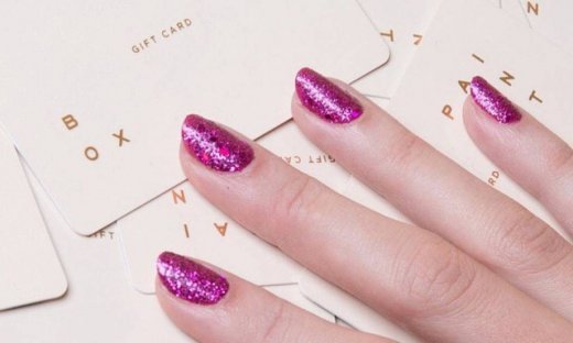 Christmas Νails: 20 χρώματα και σχέδια για το γιορτινό σου μανικιούρ