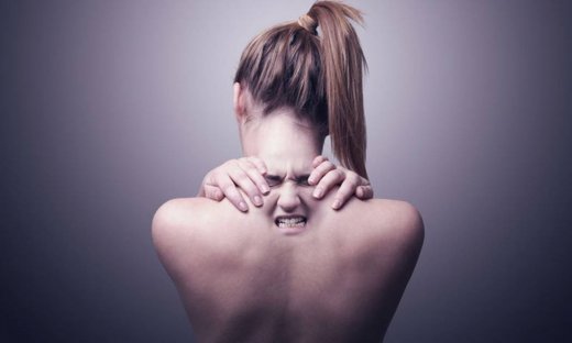 Αυχεναλγία: Οι τέσσερις βασικοί κανόνες πρόληψης