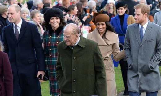 Έτσι πέρασαν τα Χριστούγεννά τους οι βασιλικές οικογένειες (pics)