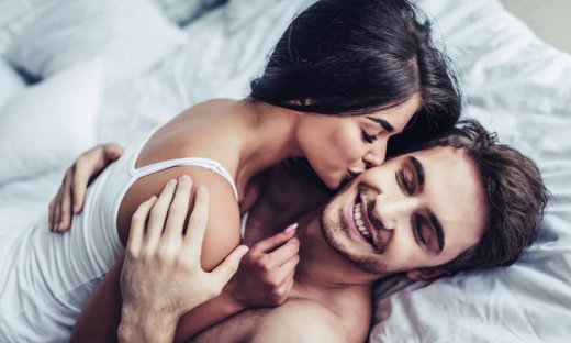 Σεξ: Πόσο συχνά πρέπει να το κάνουμε;