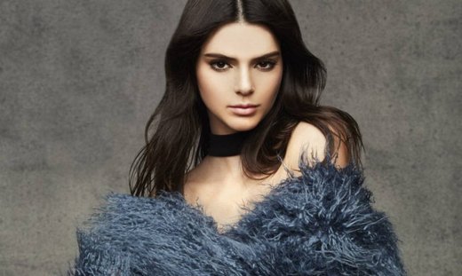 Έξαλλη! Η Kendall Jenner απαντά στα δημοσιεύματα περί εγκυμοσύνης και «κλείνει» στόματα