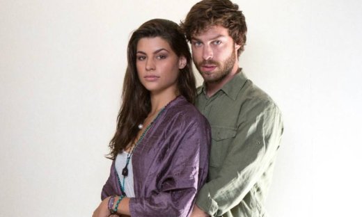 Το τατουάζ: Η Άννα και ο Αλέξανδρος σμίγουν παράφορα στην Αίγινα