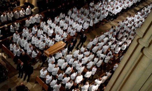 Monsieur Paul: 1.500 εκλεκτοί chef αποχαιρέτησαν τον πάπα της γαλλικής γαστρονομίας