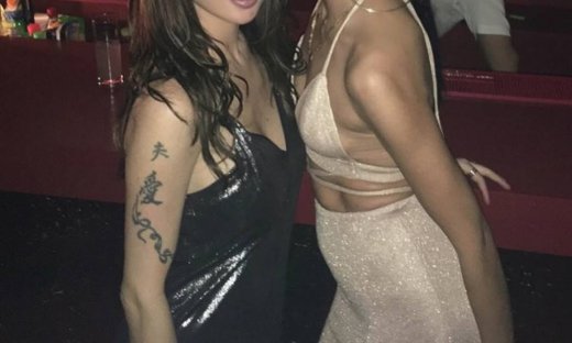 Πρώην παίκτρια του My style rocks ποζάρει με τη Πάολα