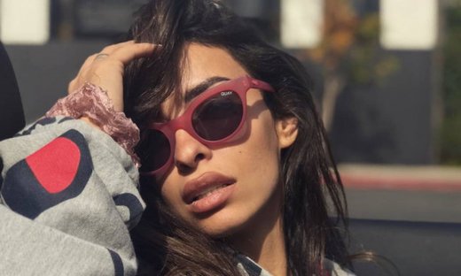 Το στυλιστικό τρικ της Ελένης Φουρέιρα για να δείχνουν τα πόδια σου πιο ψηλά