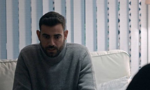 Το τατουάζ: Ο Ορφέας αρρωσταίνει και κινδυνεύει ν’ αποκαλύψει την ταυτότητα του ως δολοφόνος