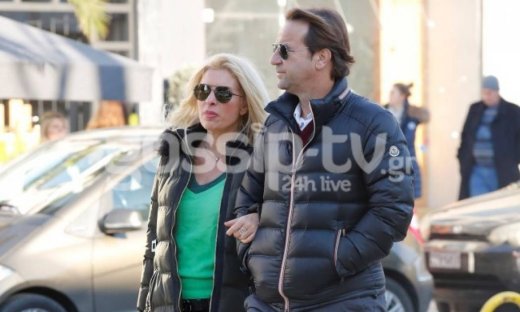 Μενεγάκη-Παντζόπουλος: Αγκαλιά στην Γλυφάδα