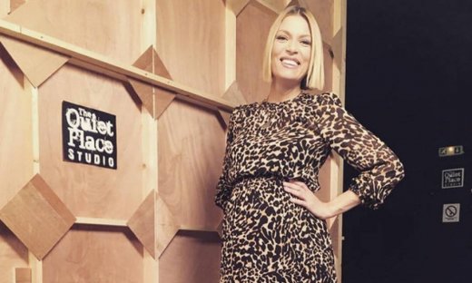 Η sexy φωτογραφία της Βίκυ Καγιά και το απίστευτο σχόλιο του συζύγου της