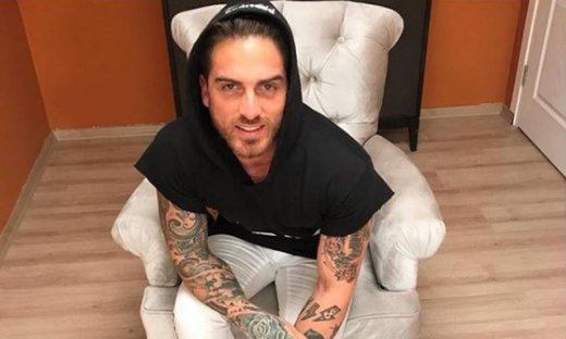 Power of love: Τα μηνύματα του Δώρου στο instagram όλο νόημα