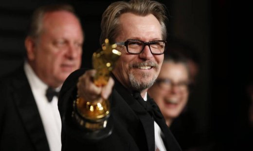 Οι κατηγορίες της πρώην συζύγου του Όλντμαν και η αποκάλυψη του γιου τους