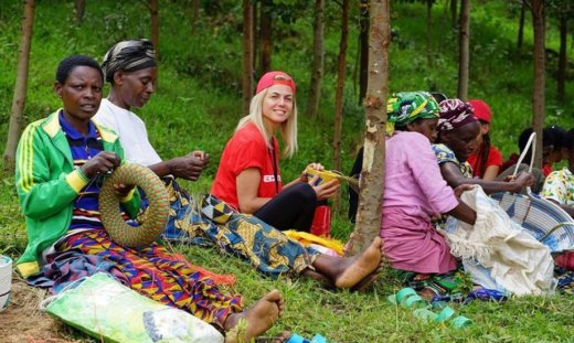 Χριστίνα Κοντοβά: Εθελόντρια στην Ρουάντα για την Action Aid
