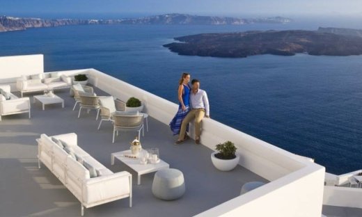 Grace Santorini: Το πιο ρομαντικό «καταφύγιο» στην «καρδιά» της Σαντορίνης