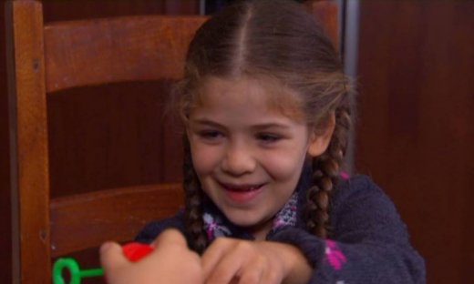 Elif: Η Αρζού φοβάται μήπως ο Μελίχ κάνει γνωστό ότι της δάνεισε χρήματα