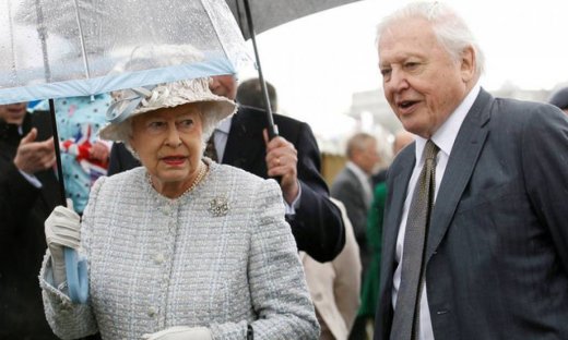 Η βασίλισσα Ελισάβετ έχει χιούμορ και το αποδεικνύει! (vid)