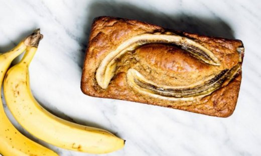 Cake μπανάνα χωρίς ζάχαρη για μετά τις κραιπάλες και όχι μόνο