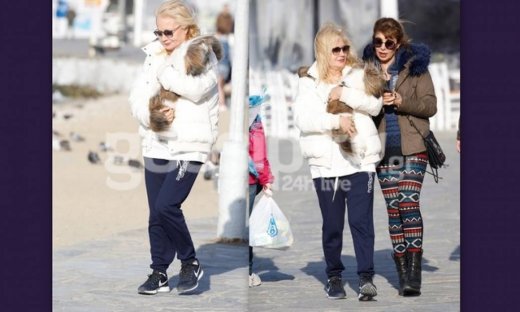 Απόδραση στη Μύκονο για την Αγγελική Νικολούλη