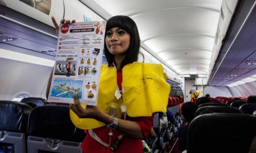 Γιατί δεν πρέπει να αγνοείτε την επίδειξη σωστικών μέσων στα αεροπλάνα