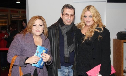 Δανάη Μπάρκα: «Η μαμά μου ήρθε στην πρεμιέρα και έδειξε με δάκρυα τα συναισθήματά της»