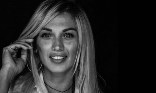 Σέξι & αδυνατισμένη! Η Κωνσταντίνα Σπυροπούλου ποζάρει με μπικίνι στη Μύκονο