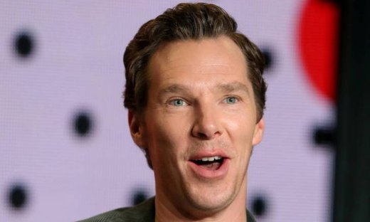 Μπένεντικτ Κάμπερμπατς: Ο «Σέρλοκ Χολμς» τα… έβαλε με τέσσερις για να σώσει ποδηλάτη