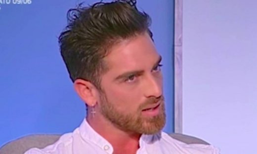 Η χοντράδα του Δώρου: «Χαζός ο κόσμος που έβλεπε Power Of Love» (Nassos blog)