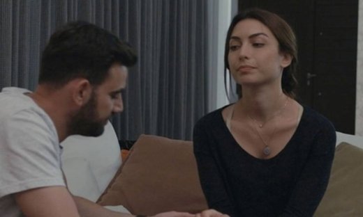 Το τατουάζ: Ο Ορφέας επιμένει στον χωρισμό του με την Ελένη