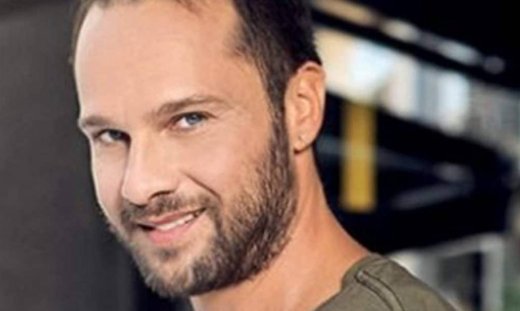 Μέμος Μπεγνής: Σε διπλό ταµπλό θα «χτυπήσει» τον χειµώνα θεατρικά!