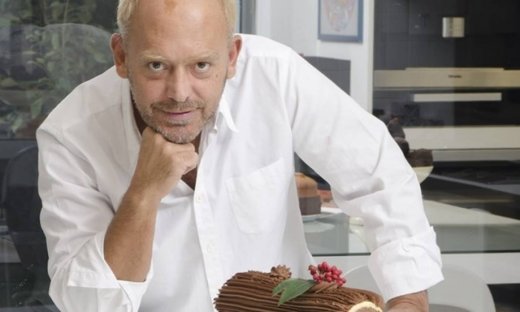 Στέλιος Παρλιάρος: Συνεχίζει την εκπομπή του στο ΣΚΑΙ