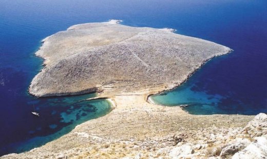 Η Χάλκη είναι ο πιο μικρός παράδεισος των Δωδεκανήσων