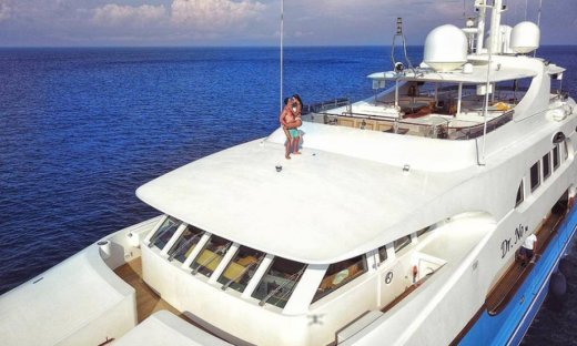 Παιδιά, σας βλέπουν!