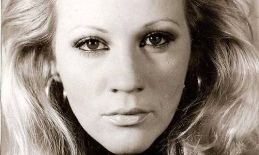 Γιατί δεν έχουμε δει ποτέ φωτογραφία από τον γάμο της Λάσκαρη με τον Λυκουρέζο;