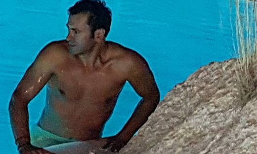 Οι χαλαρές διακοπές του Νίκου Παπαδάκη