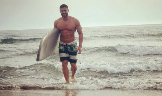 Δείτε τον Κωνσταντίνο Βασάλο να κάνει μπάντζι τζάμπινγκ