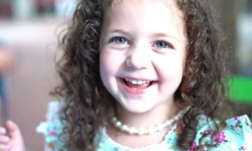 Η 5χρονη του τραγουδά Frank Sinatra και τρελαίνει κόσμο