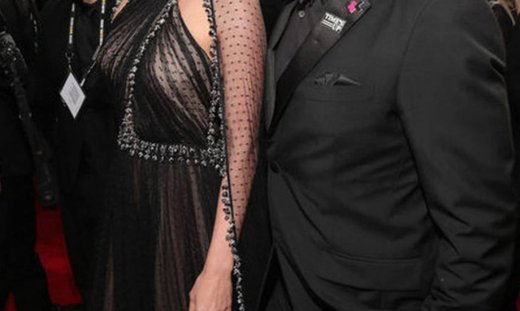 Η σταρ κρατά κρυφή την εγκυμοσύνη της αλλά αυτές οι φωτογραφίες ξεσκεπάζουν την αλήθεια