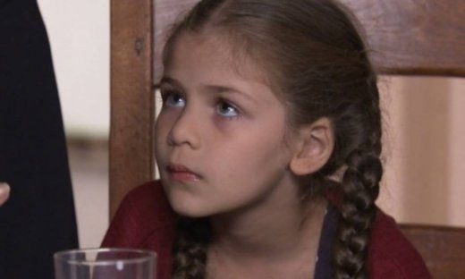 Elif: Ο Μελίχ λυπάται επειδή η Μελέκ είναι αναστατωμένη