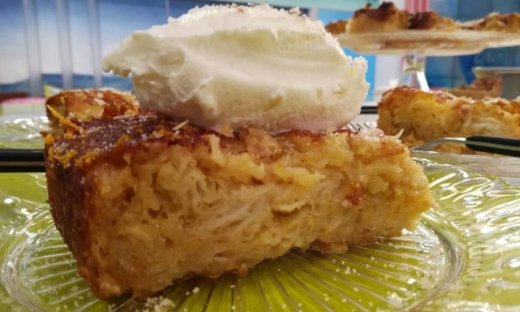 Πορτοκαλόπιτα με φύλλο και αμύγδαλα