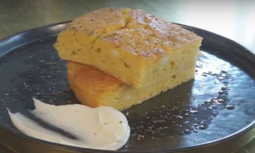 Καλαμποκόπιτα ή μπομπότα