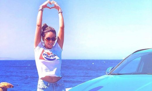 Αθηνά Οικονομάκου: Οι αλλαγές στην εμφάνισή της λίγες ημέρες πριν το θρησκευτικό γάμο της