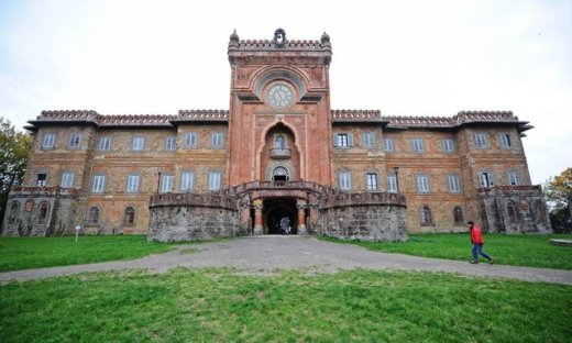 Sammezzano, το εντυπωσιακό κάστρο στην κορυφή ενός λόφου στην Τοσκάνη