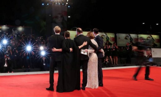 Επτά λόγοι που κάνουν τη Μόστρα το πιο λαμπερό κινηματογραφικό φεστιβάλ στον πλανήτη