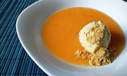 Σούπα πεπονιού με παγωτό βανίλια