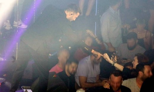 Η Lohan το «έκαψε» στον Αργυρό! Η σέξι Κοκκίνου, το σόου του Μουζουράκη και το κέφι της Τάμτα!