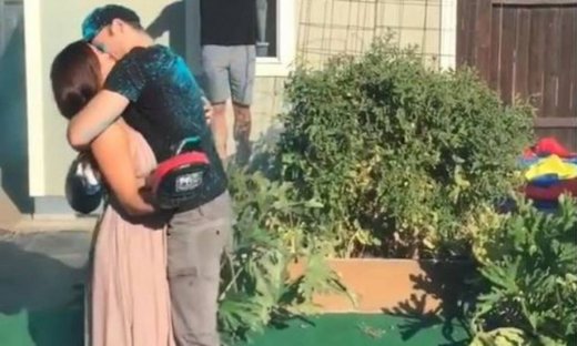 Γνωστός ηθοποιός ανακοίνωσε το φύλο του μωρού που περιμένει (vid)