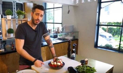 Ντάκος "αλλιώς"