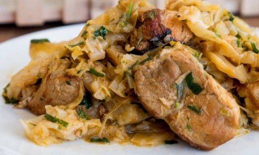 Χοιρινό με λάχανο